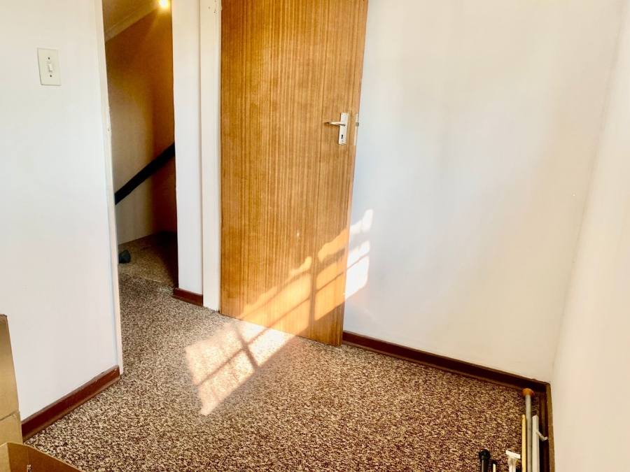 4 Bedroom Property for Sale in Rustenburg Central North West